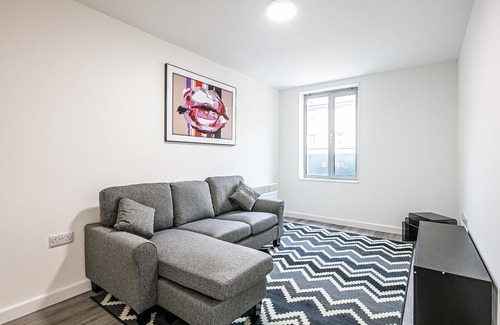 Sheffield City Centre Apartment | Phoenix Court - By Resify