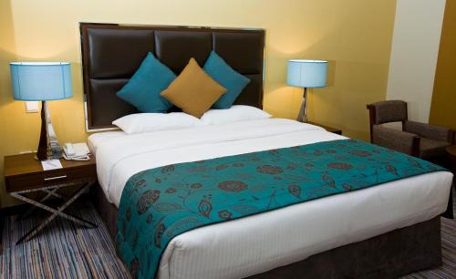 Al Wahdah Apartment | Phoenix Plaza Hotel Apartments