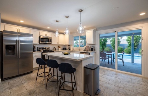 Paradise Valley Village House | Phoenix Winchcomb 3 Bedroom Home by RedAwning