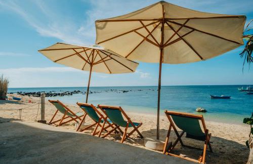 Phu Quy Hotel | Phu Quy Vibes Villa - sát biển cạnh bãi tắm