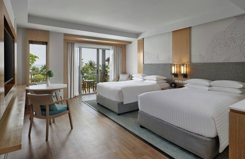 Patong Resort | Phuket Marriott Resort & Spa, Merlin Beach