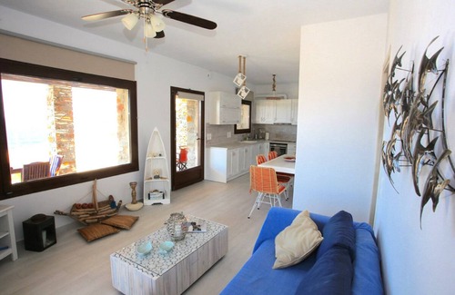 Pisses Apartment | PI Beach House- Tranquil Residence with amazing sea views, own "private" beach