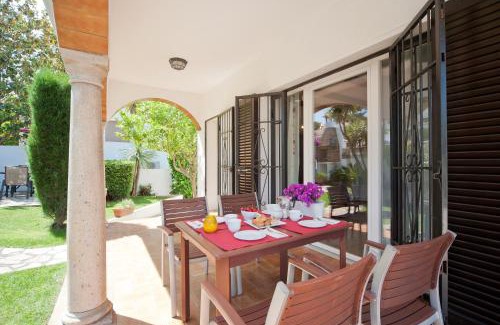 L'Escala Villa | Pi gran b