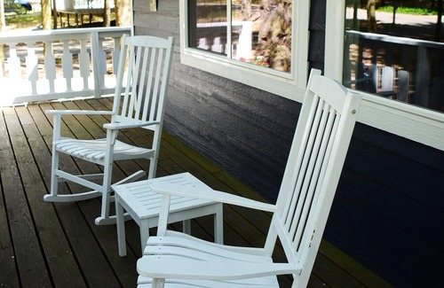 South Haven House | Pine Arbors, have some fun in the sun!