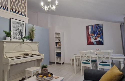 Nowa Praga Apartment | "Pianist" City Break Apartment