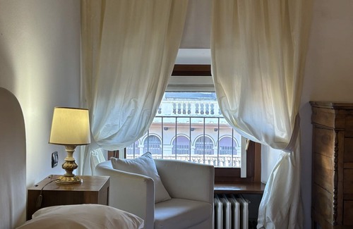 Citta Antica House | Piazza Erbe Lodge