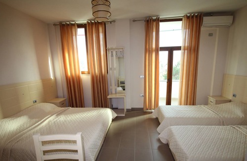 Peshkopi Hotel | Piazza Hotel