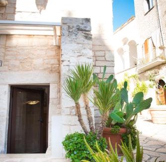 Giovinazzo House | Piccola Pietra Bianca