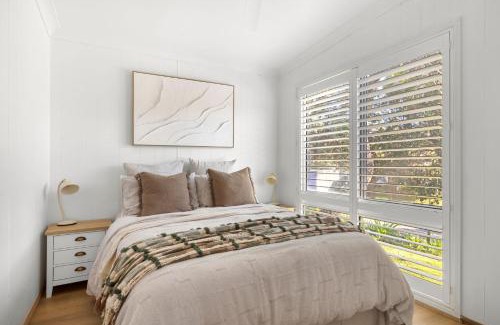 Callala Beach House | Piccolo Cottage - Firepit - 4 Mins Walk to Beach