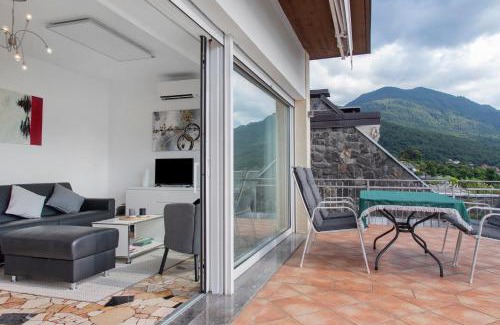 Brezzo di Bedero House | Piccolo Paradiso