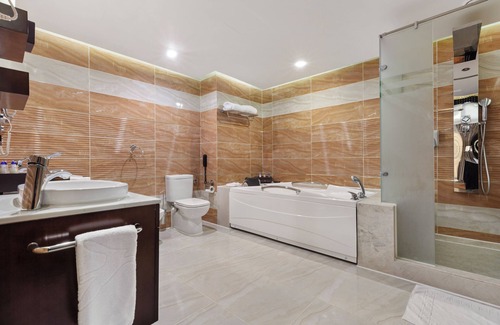 Sheraton Road -Sakkala Resort | Pickalbatros White Beach Resort - Hurghada