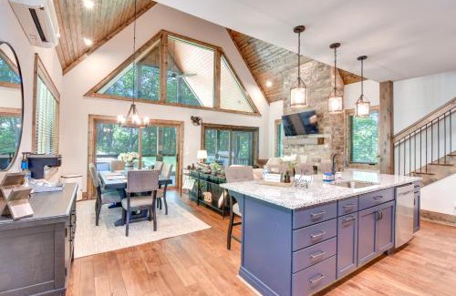Glenville House | Pickleball and Trails Dog-Friendly Glenville Escape