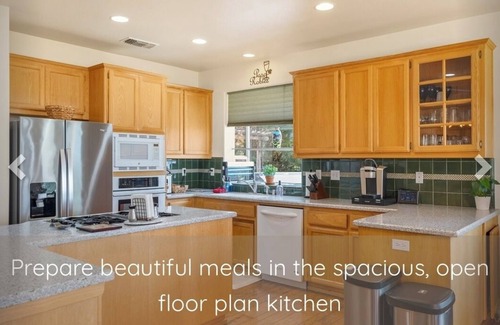 San Miguel House | Pickleball @ Casa De-Vine in Paso Robles Wine Country, 10 Acres w/Vineyard Views
