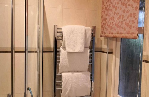 Headington House | Pickwicks Guest House