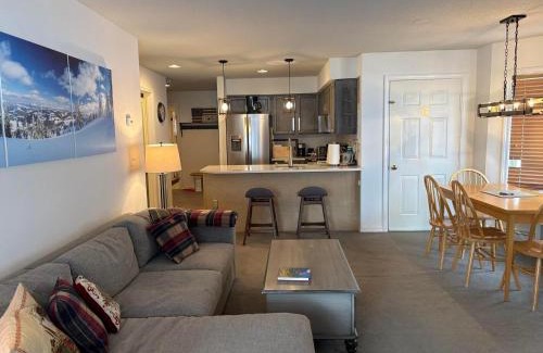 Killington House | Pico F101