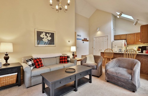 Killington Condo | Pico Mountain Condo E306 2 Bedroom Condo