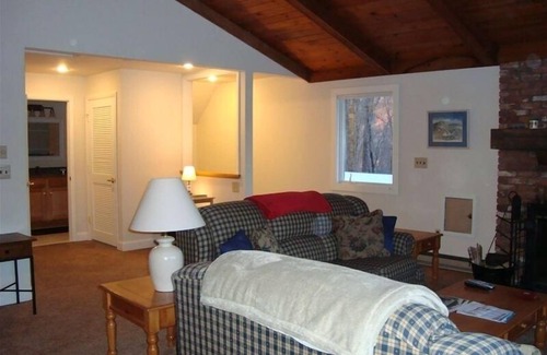 Killington House | Pico Mountain Resort Ski Chalet, Ski-on/Ski-Off, 4BR/2BA