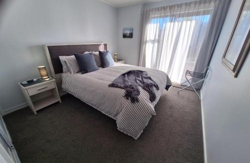 Waikawa Bay Apartment | Picton Moana View Hideaway
