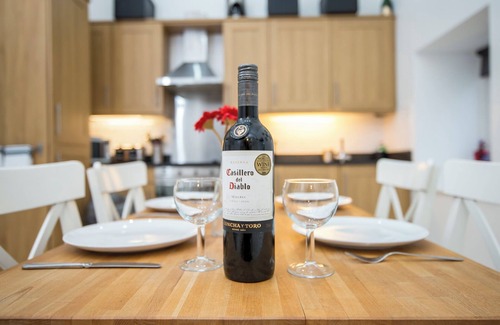 Solva House | Picture Cottage, Holiday Home Llanunwas, Solva, Sleeps 2, 1 bedrooms, bathrooms