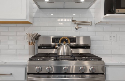 Clay County Other | Picture perfect modern farmhouse getaway on enchanting 7 acres in Holt