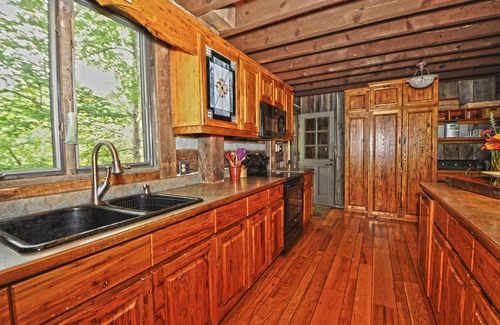 Hot Springs House | Picturesque 16 acre Private Mountain Property - Two Cabins + bonus Cottage Suite