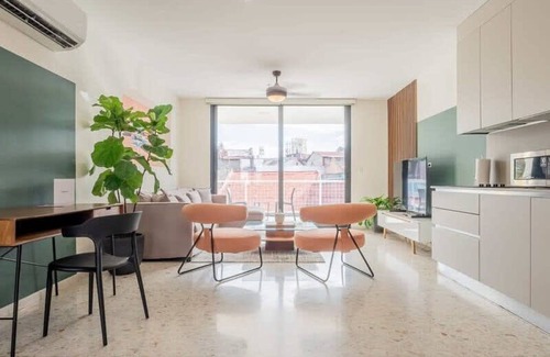 Santa Ana Apartment | Picturesque 2BR in Casco Antiguo