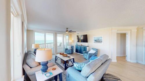 Litchfield by the Sea House | Picturesque 4th Floor End Unit, Oceanfront