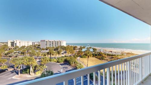 Litchfield by the Sea House | Picturesque 4th Floor End Unit, Oceanfront