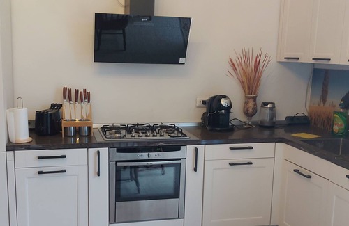 Laveno Apartment | Picturesque apartment lake view boat trailer parking 400m from the lake