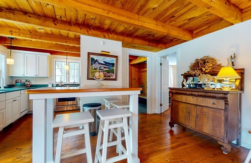 Dorset House | Picturesque creekside home with gorgeous deck & sunroom, near 4 ski mountains