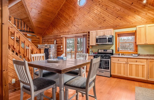 Necedah Cabin | Picturesque dog-friendly cabin with firepit, pool table, deck, yard, & fireplace