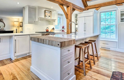 Dorset House | Picturesque Dorset Home w/ Mountain Views!