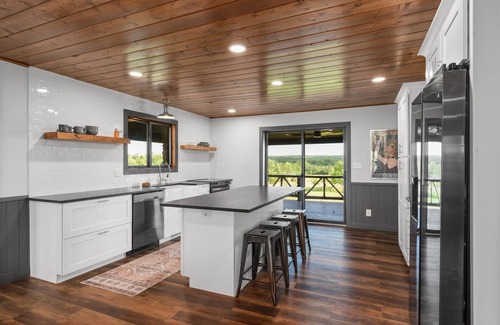 Farmington House | Picturesque, renovated country home w/beautiful views!
