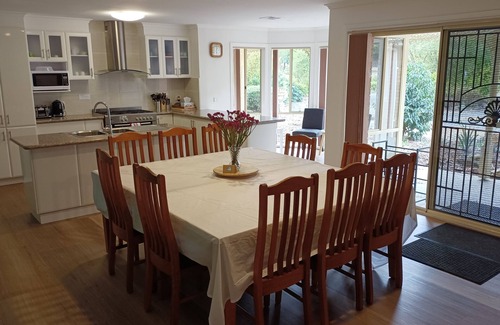 Ballan House | Picturesque Rural Property in Ballan - 4br, Spacious Alfresco
