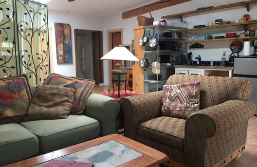 Santa Fe House | Pied a Terre in Gated Private Oasis