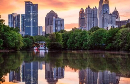 Piedmont Heights House | Piedmont Park Townhouse | Walking Distance To Piedmont Park | Slee[s Up To 6