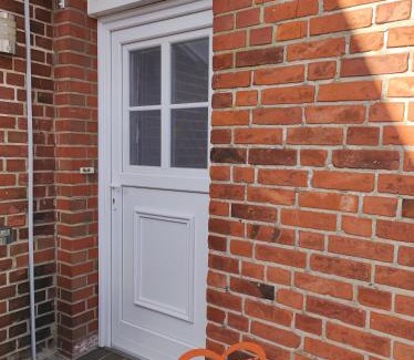 Eckernfoerde Apartment | Pier 12 Ferienwohnung