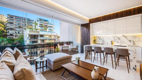 Romantic Zone House | PIER 57 - 609 2 BR Amazing Roof in Romantic Zone