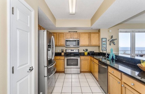 Navarre Beach Apartment | Pier Serenity: Newly Renovated! Sleeps 8! Heated Pool and Hot Tub!
