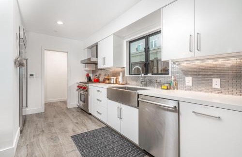 Balboa Peninsula House | Pier to Pier
