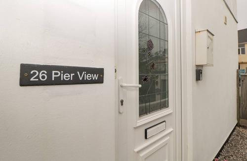 Paignton Cottage | Pier View