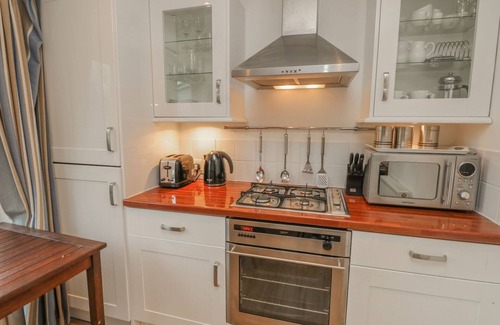 Yarmouth Cottage | Pierpont D1