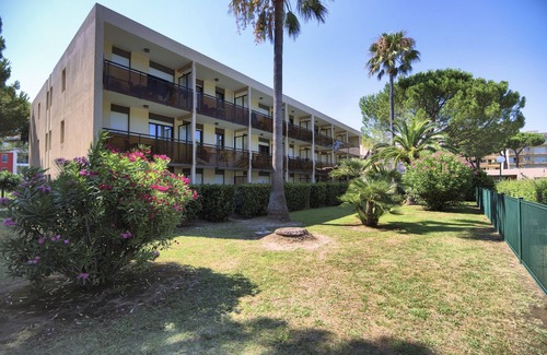 Mandelieu-La-Napoule House | Pierre & Vacances Résidence Les Jardins Ombragés