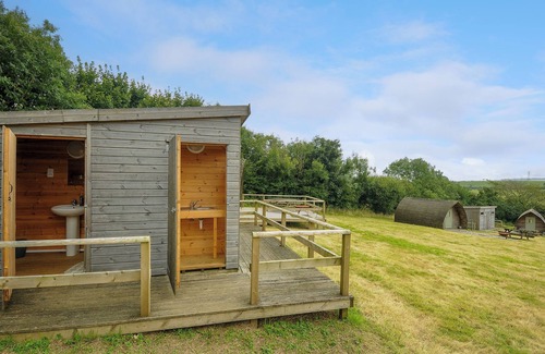 Liskeard Cottage | Pig Pen @ Penbugle Organic Farm