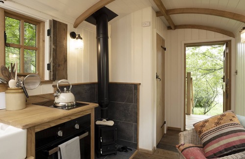 Crowborough Cabin | Pigeon Hole at Coes Vineyard