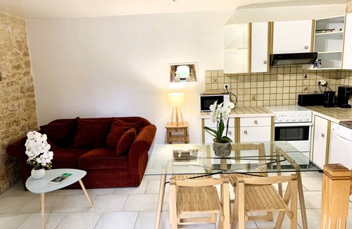 Anglars-Nozac House | Pigeonnier in Gourdon between Sarlat and Rocamadour Pkg, Terrace, 4km from a lake