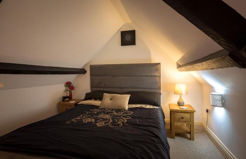 Taunton House | Pikes Barn