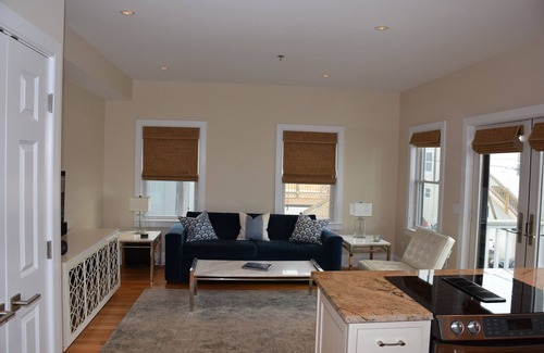 Commercial Street Hotel | Pilgrim House