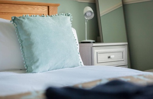 Whitstable Apartment | Pilgrim's Lookout Whitstable Holiday Home