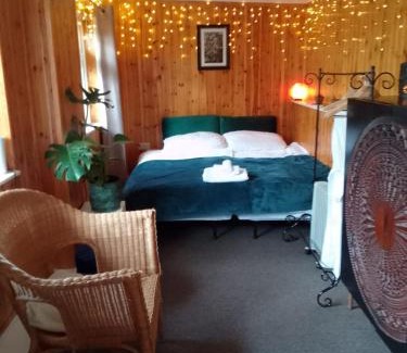 Glastonbury Bed & Breakfast | Pilgrims of the Goddess